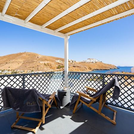 5 Traditional Suites Livadi  Eksteriør billede
