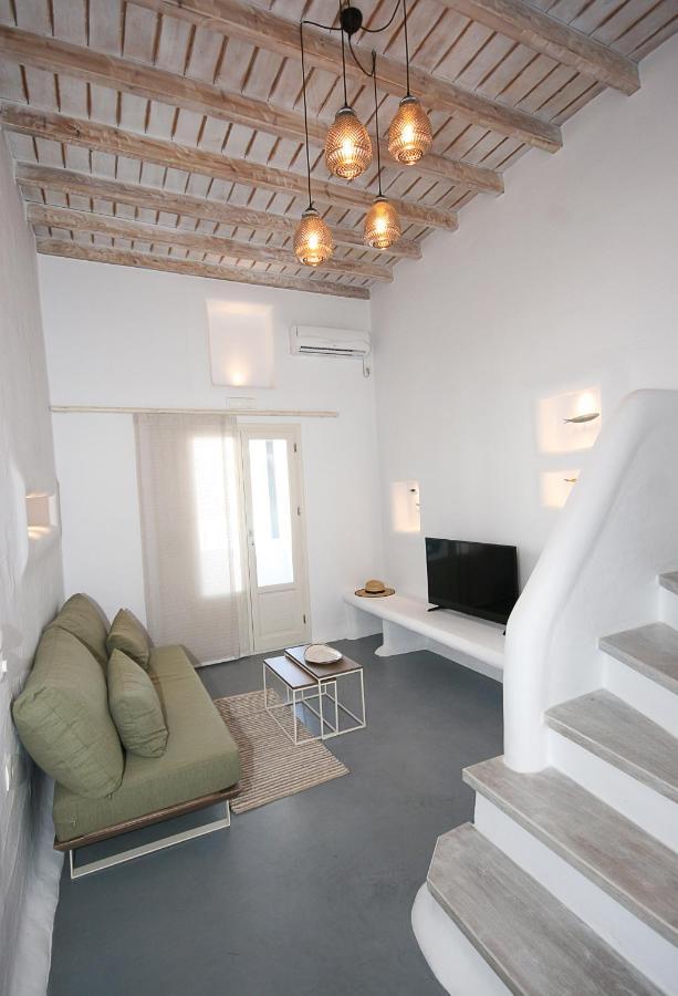 5 Traditional Suites Livadi  Eksteriør billede