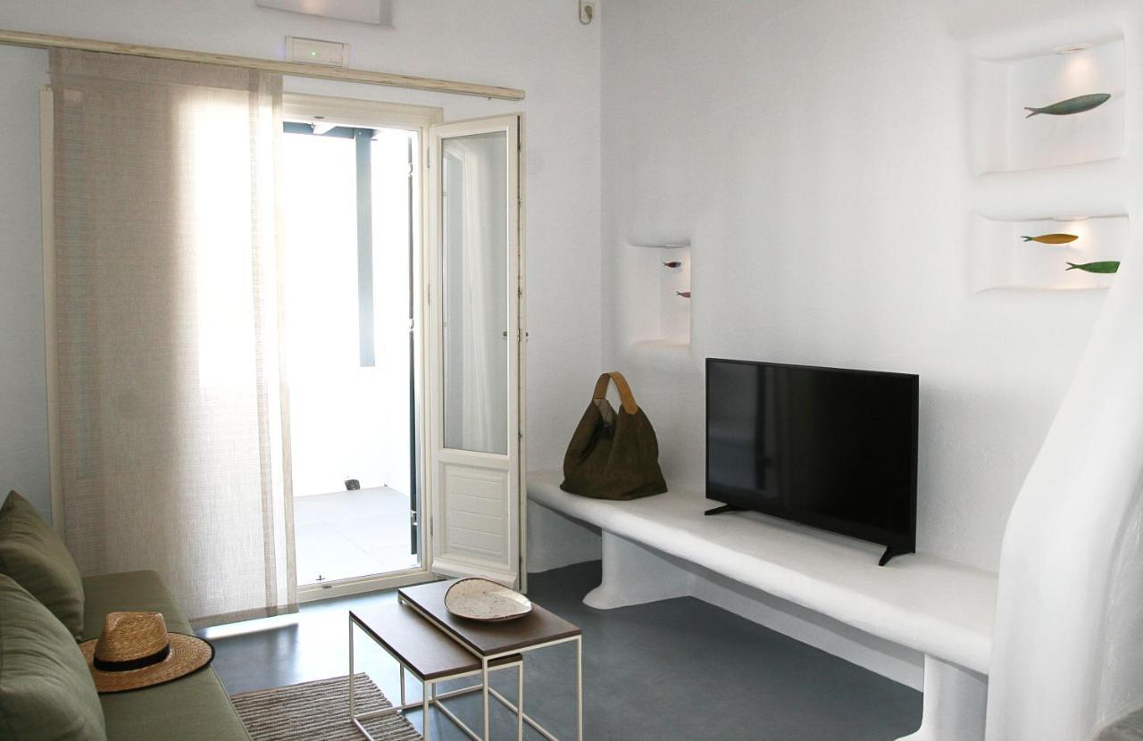 5 Traditional Suites Livadi  Eksteriør billede