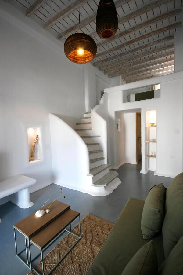 5 Traditional Suites Livadi  Eksteriør billede