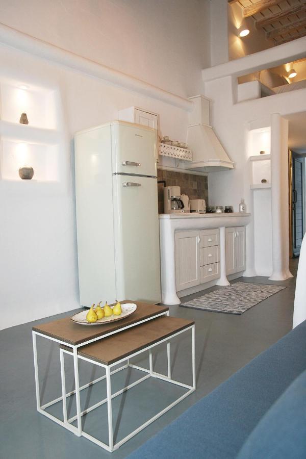 5 Traditional Suites Livadi  Eksteriør billede