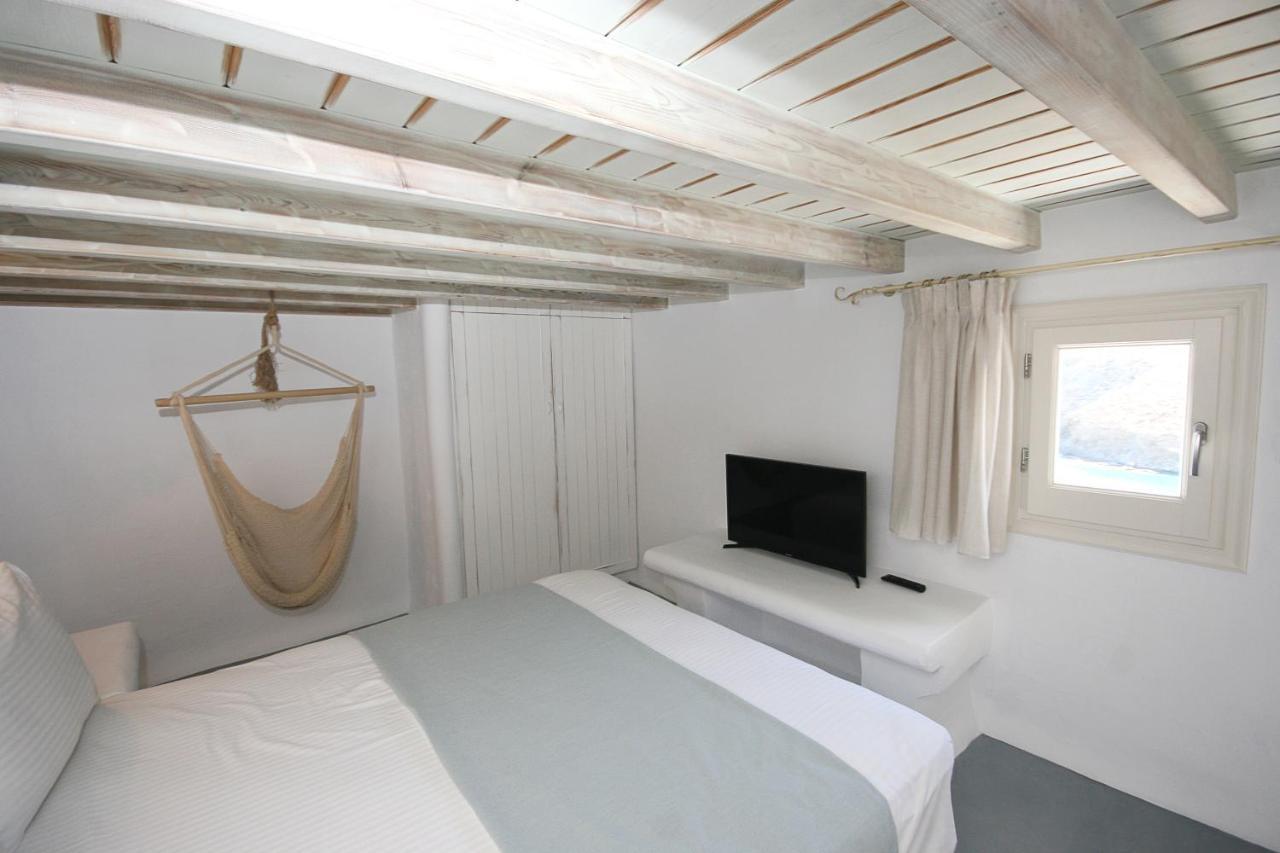 5 Traditional Suites Livadi  Eksteriør billede