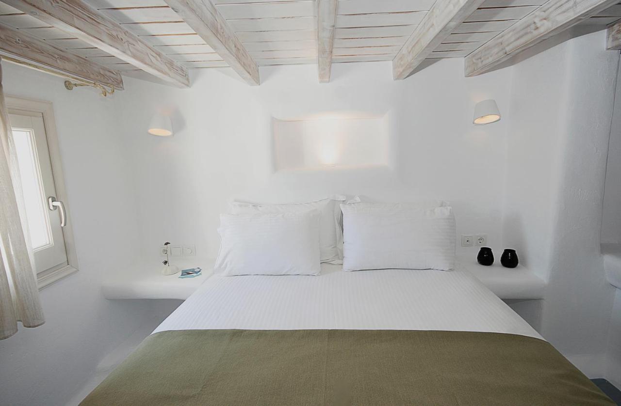 5 Traditional Suites Livadi  Eksteriør billede