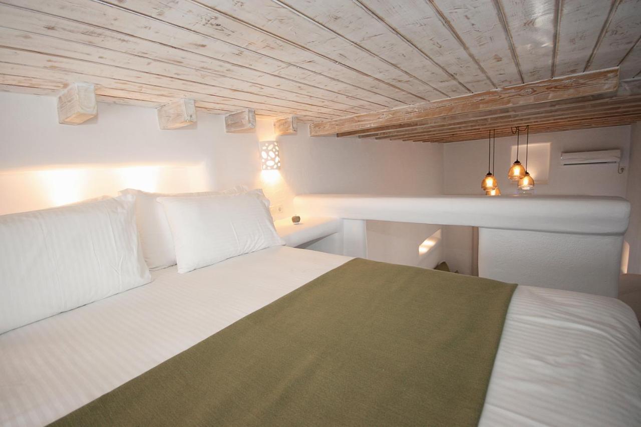 5 Traditional Suites Livadi  Eksteriør billede