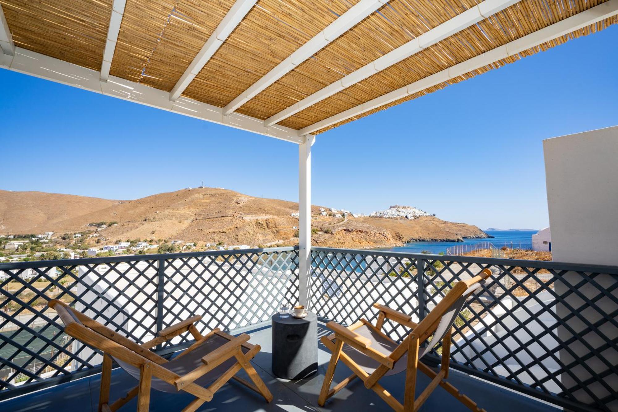 5 Traditional Suites Livadi  Eksteriør billede