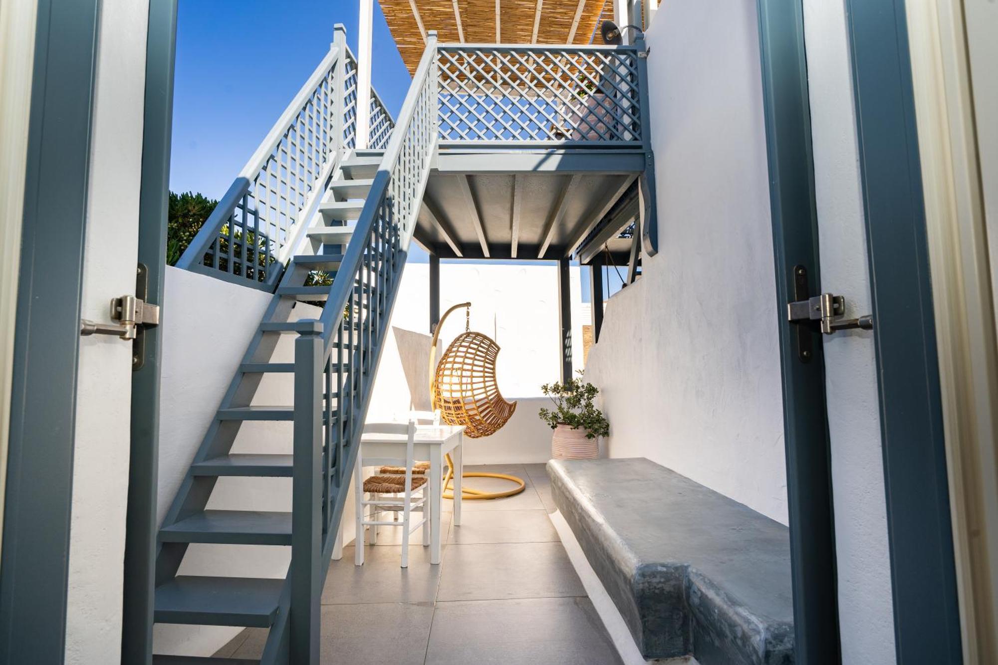 5 Traditional Suites Livadi  Eksteriør billede
