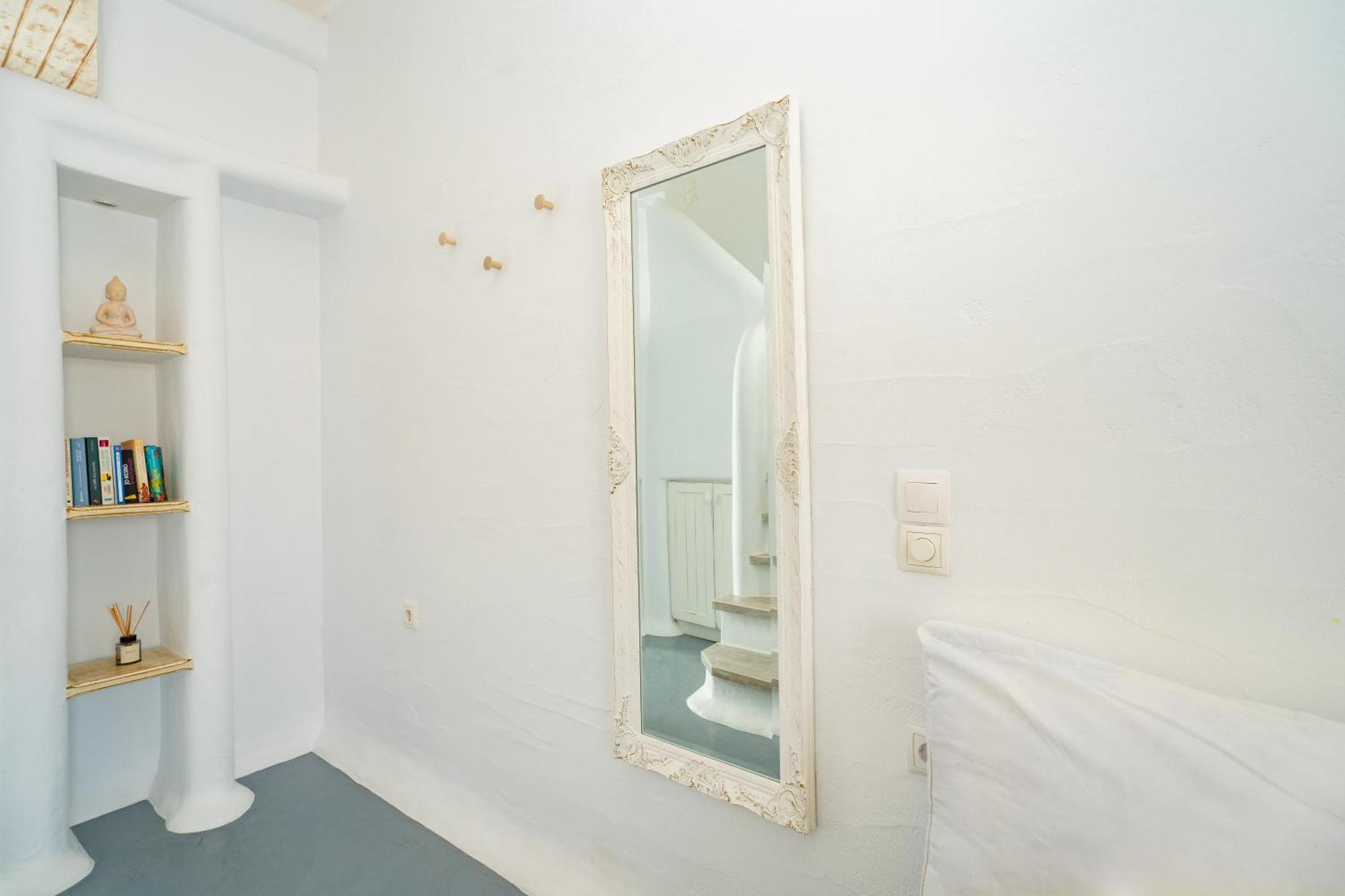 5 Traditional Suites Livadi  Eksteriør billede